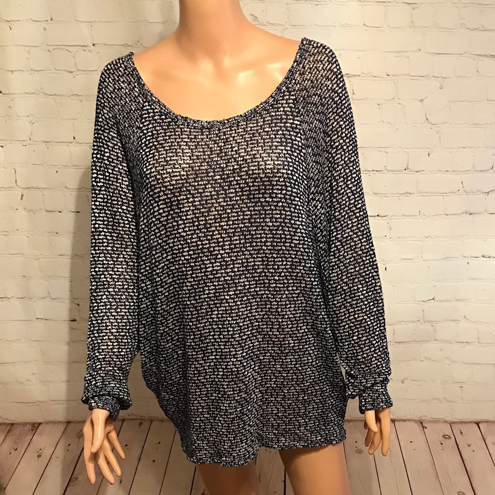 Charlee blue & white oversized knit sweater size large boho knit